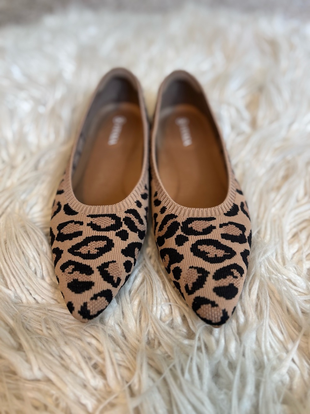 Like New Vivaia Leopard Print Pointed Toe Flats Size 38 - Picture 2 of 9